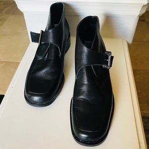 Etienne Aigner black all season booties